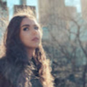 Meet your Posher, Caitlin